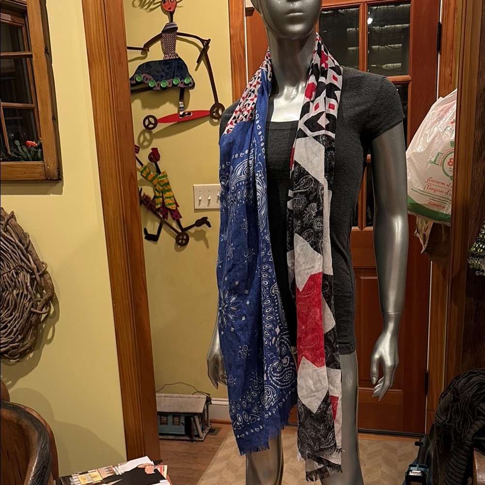 We are owls Patchwork Quilted Throw scarf  - Red, Blue, Black Pattern